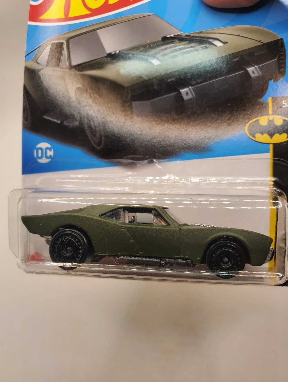 Hot Wheels Batman 5/5 DC Comics Batmobile Model Car